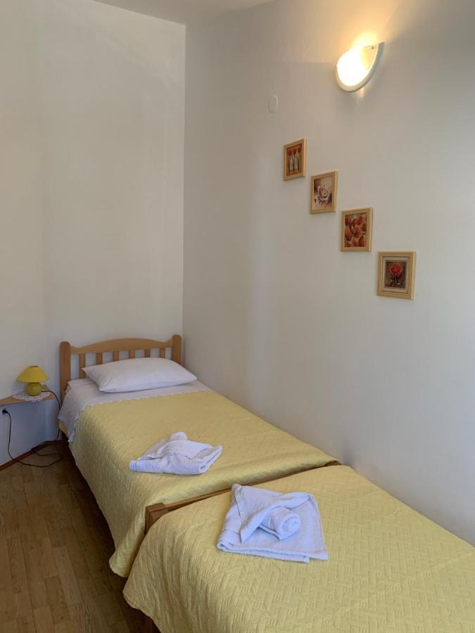 Apartments Ema Sali Ngoại thất bức ảnh