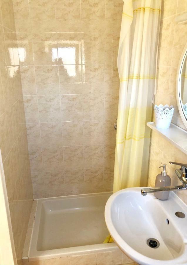 Apartments Ema Sali Ngoại thất bức ảnh