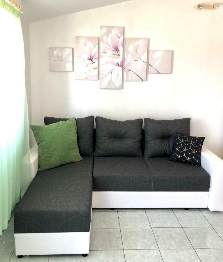 Apartments Ema Sali Ngoại thất bức ảnh