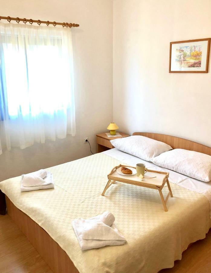 Apartments Ema Sali Ngoại thất bức ảnh