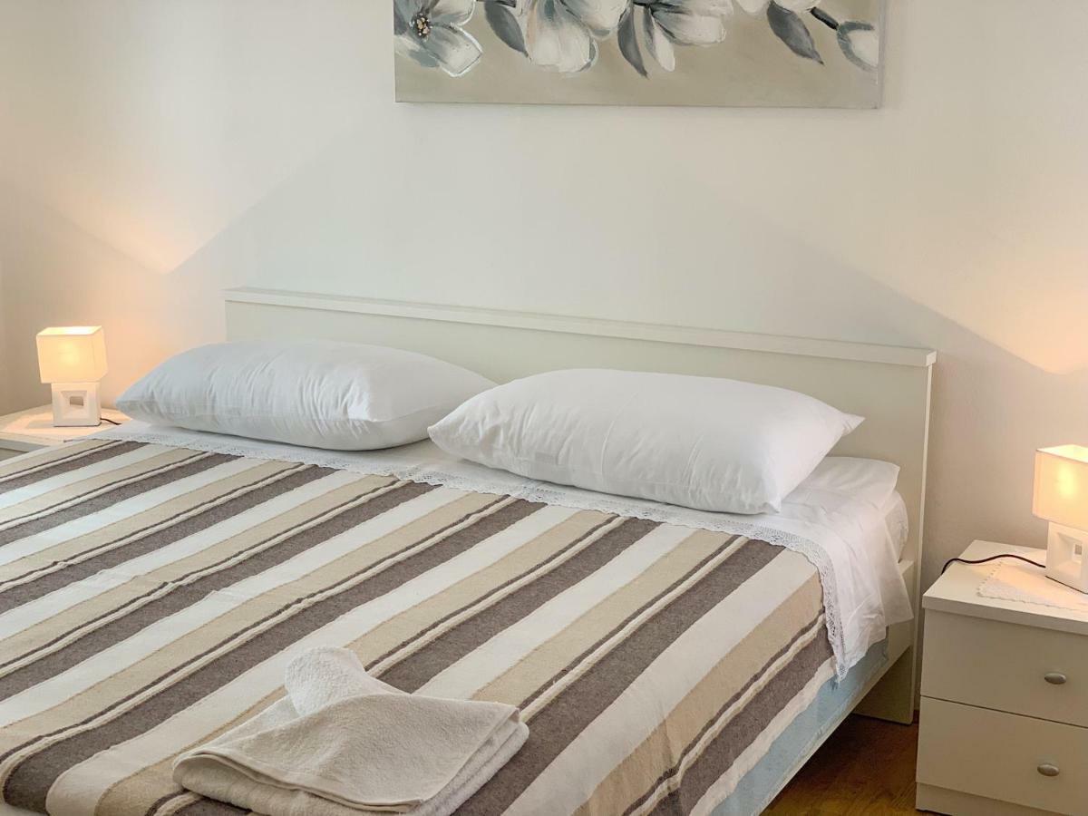 Apartments Ema Sali Ngoại thất bức ảnh